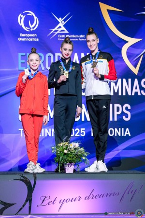 podium sr aa  dsc3412 copia simone ferraro ph